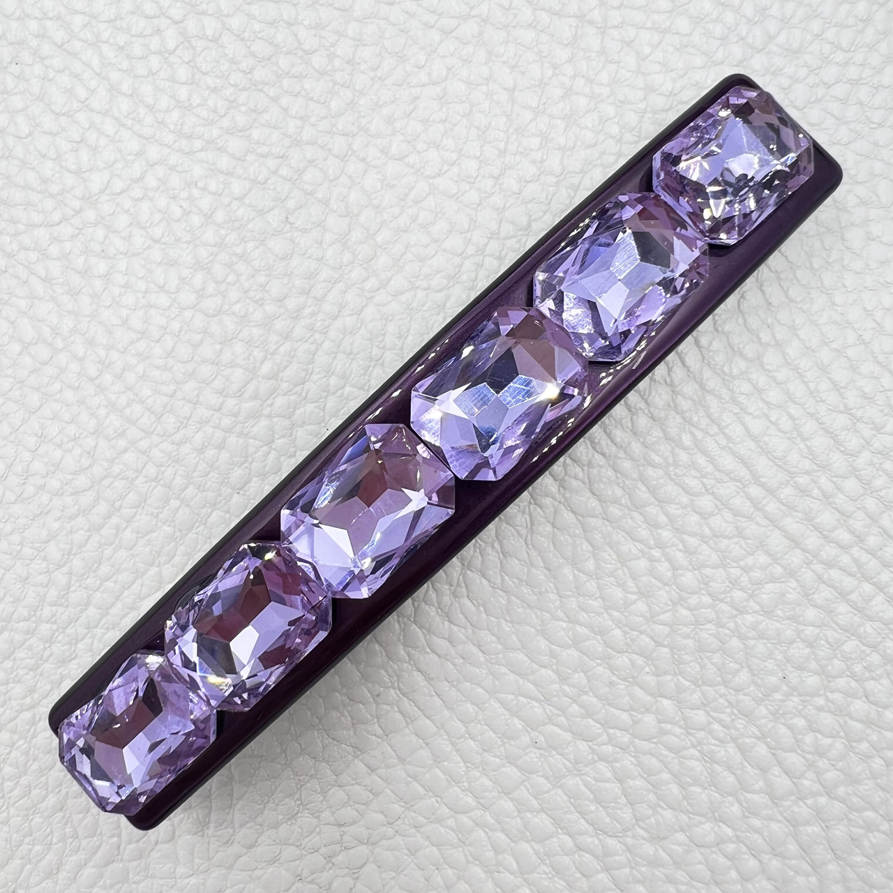 Шпилька автомат для волосся з фіолетовими кристалами, що переливаються, розмір 9 см висота 1.5 см