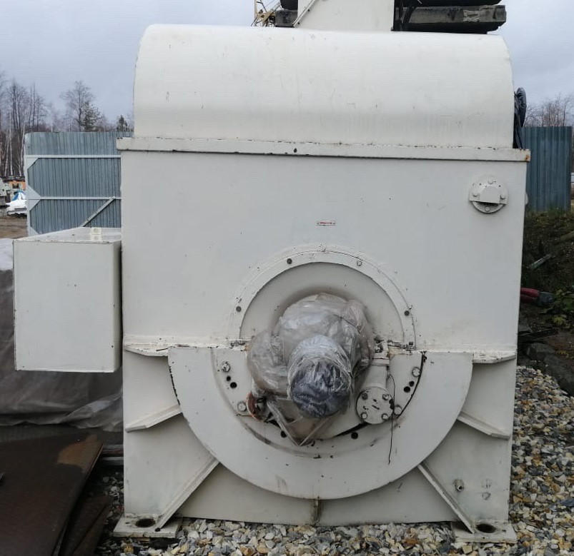 Електродвигун 4АЗМ-8000/6000 8000 кВт 3000 об/хв