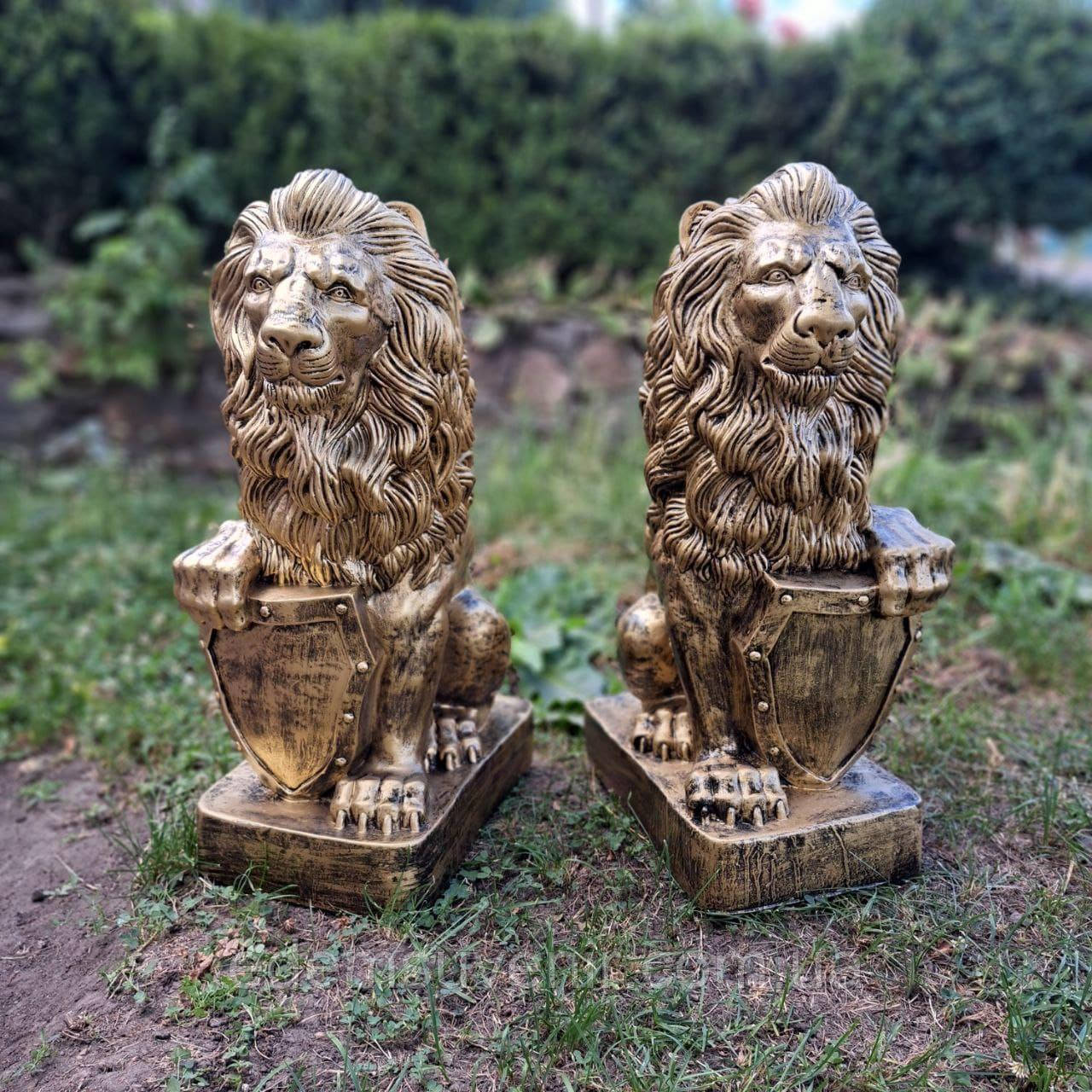 Комплект фігур Леви охоронці, висота 70 см, лівий і правий, золотий колір, 2 варіант, садово-паркові  скульптури