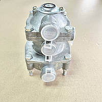 Клапан керування гальмами дводротовий КрАЗ МАЗ КАМАЗ (Туреччина) (100-3522010) 100-3522010-00