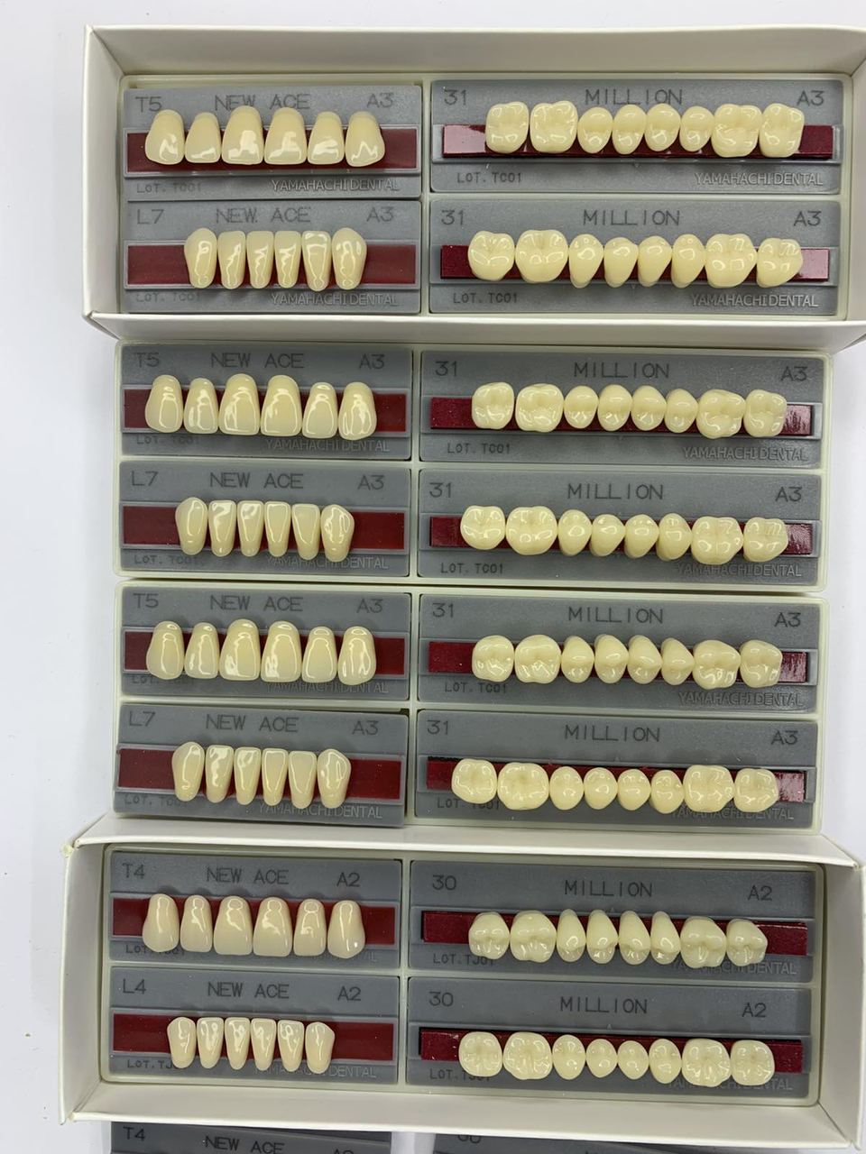 Акрилові зуби Yamahachi A2 - T6