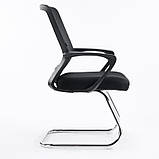 Офісне крісло Torino black на хром полози із сітковою спинкою чорного кольору, фото 4