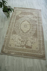 Класичний килим бежевого кольору LEVADO 08098A VISONE-L. BEIGE