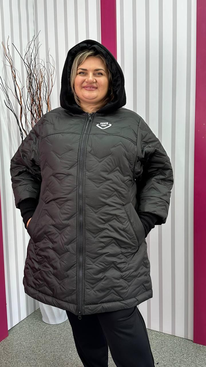 Демисезонная курточка свободного кроя 