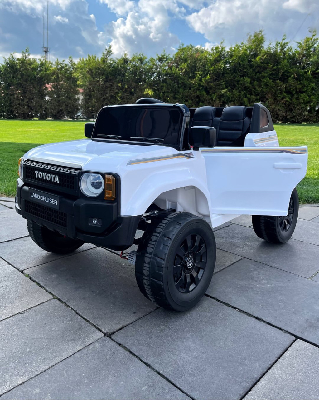 Дитячий електромобіль джип Toyota Land Cruiser Prado білий 24V, фото 1