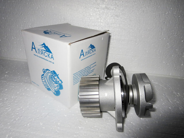 Насос водяной ( помпа ) Аляска на Славуту,Таврию. Насос водяной ( помпа ) Аляска на Славуту,Таврию.