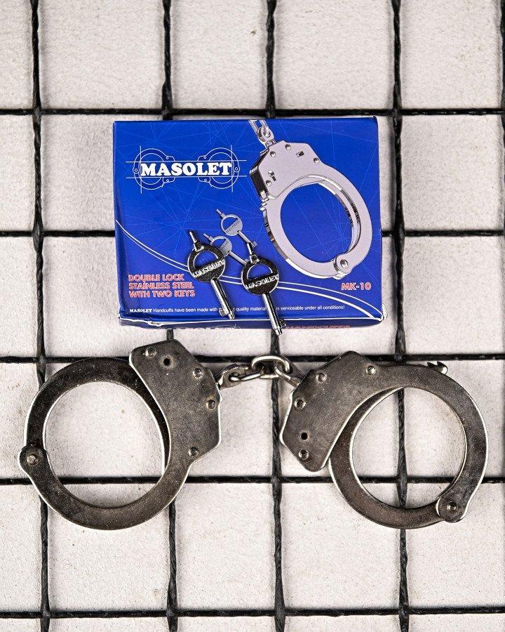 Наручники металеві зі сталі — надійність, контроль, універсальність