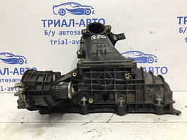 Колектор впускний пластик Infiniti