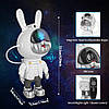Проєктор зоряного неба. Світильник Заєць-космонавт Стоїть на підставці. Пульт, фото 3
