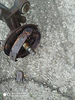 Б/у Цапфа (поворотний кулак) задній лівий 2wd Hyundai Tucson 2004-2012