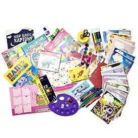 Готовий шкільний набір канцтоварів для дівчат 1-2 класів. 68 предметів