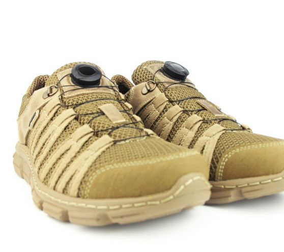 Літні тактичні кросівки Магнум койот з автошнурівкою