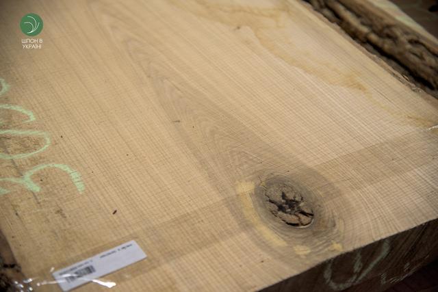 дошка необрізна ясен