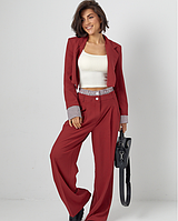 Класичний брючний жіночий костюм з коротким жакетом темно-червоний костюм зі штанами розмір S M, Нове