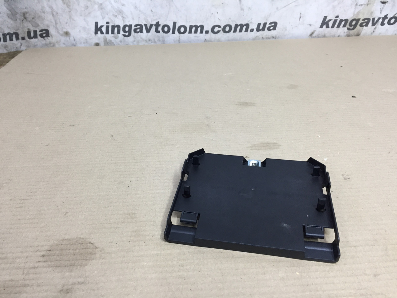 Кронштейн Porsche Cayenne 958 7P0927815, фото 1