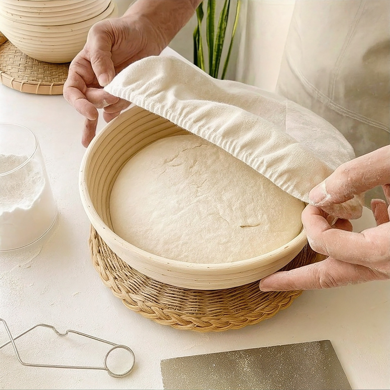 Кошик для вистоювання тіста хліба кругла з натурального ротанга з тканинним чохлом (діаметр 20 см), фото 1