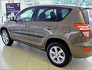 Молдинги на двері Toyota для RAV-4 2005-2012