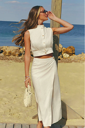 Костюм літній жіночий легкий світлий бежевий вільний прямий крій, жилет, спідниця