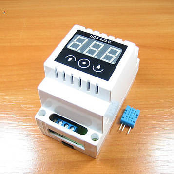 UDS-220R-HT Регулятор вологості, виконання на Дін-рейку, призначений для роботи з датчиком DHT11