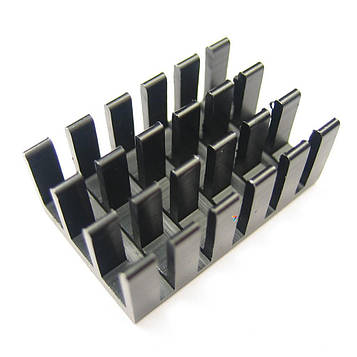 RAD-25x16x10-BLACK Радіатор голчастий 25х16х10 мм. Колір чорний, площа 19.5 см / кв.