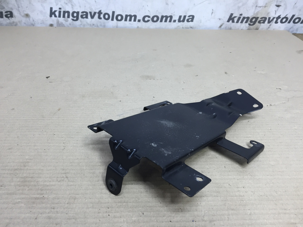 Кронштейн Porsche Cayenne 958 7P0907645A, фото 1