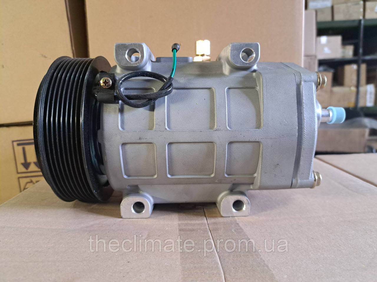 Компресор UMF 200, Ford 404A, Sanden/Unicla, 24V, 8pv