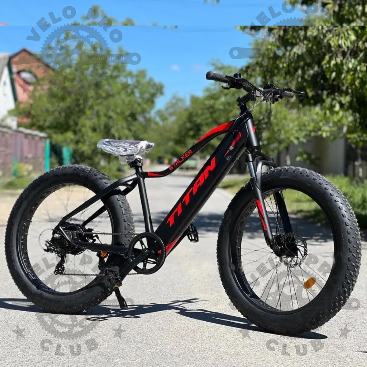 Велосипед з Е-комплектом 26*4" Striker 2025 500w BAFANG 12ah 48v Рама-18" black-red