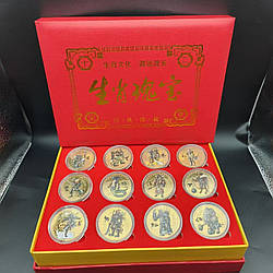 Подарунковий набір з 12 монет медалей Зодіака стиль Японське аніме. 40*1.5мм Голд (у подарунковій коробці)