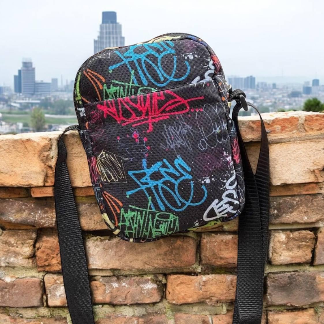 Сумка барсетка через плече жіноча з принтом Графіті