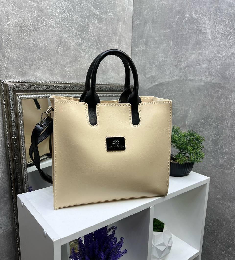 Жіноча сумка-шопер квадратна стильна містка бежева з чорним шкірзам