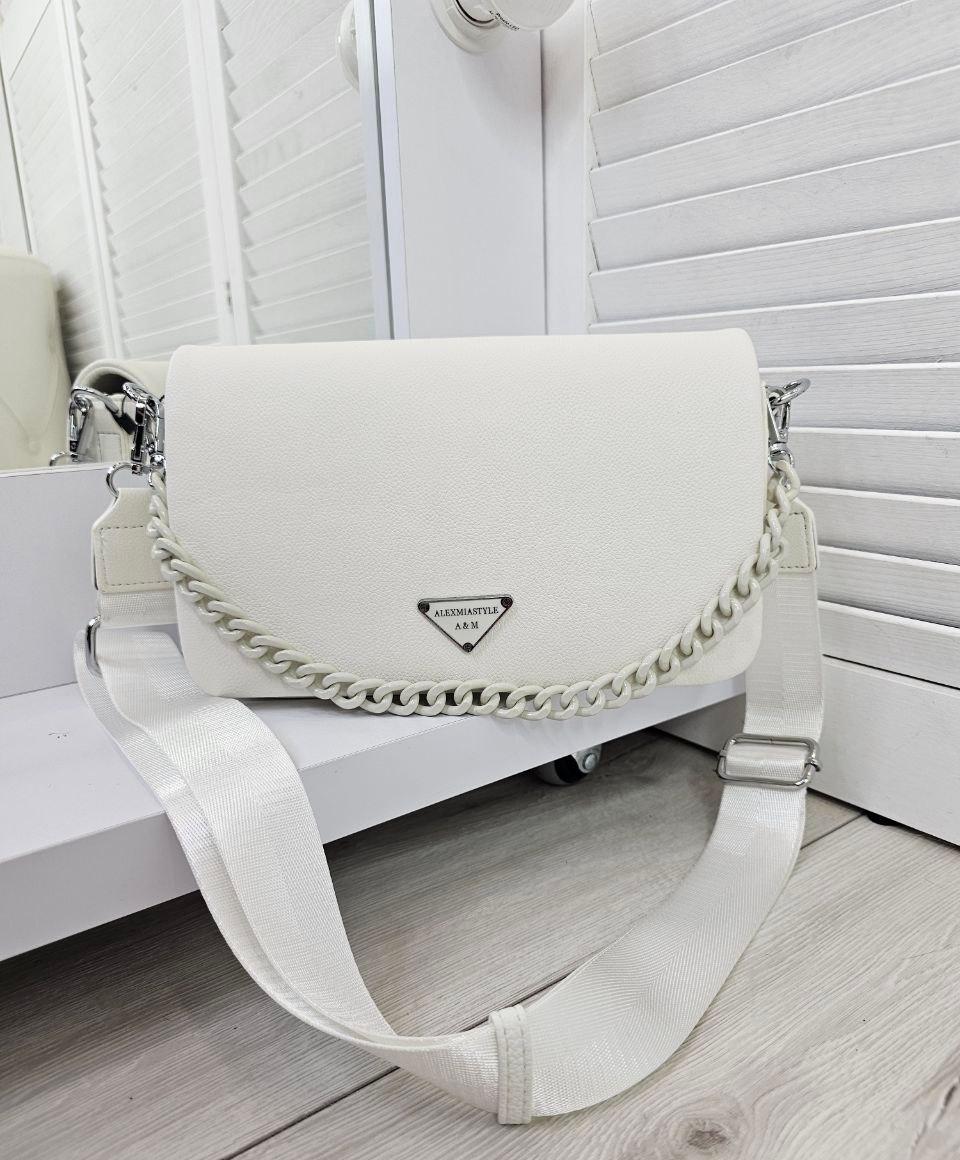 Жіноча сумка невелика зручна сумочка через плече стильна біла екошкіра