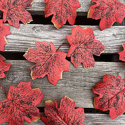 Штучне листя клена червоні подвійні 18 см 20 шт. в уп
