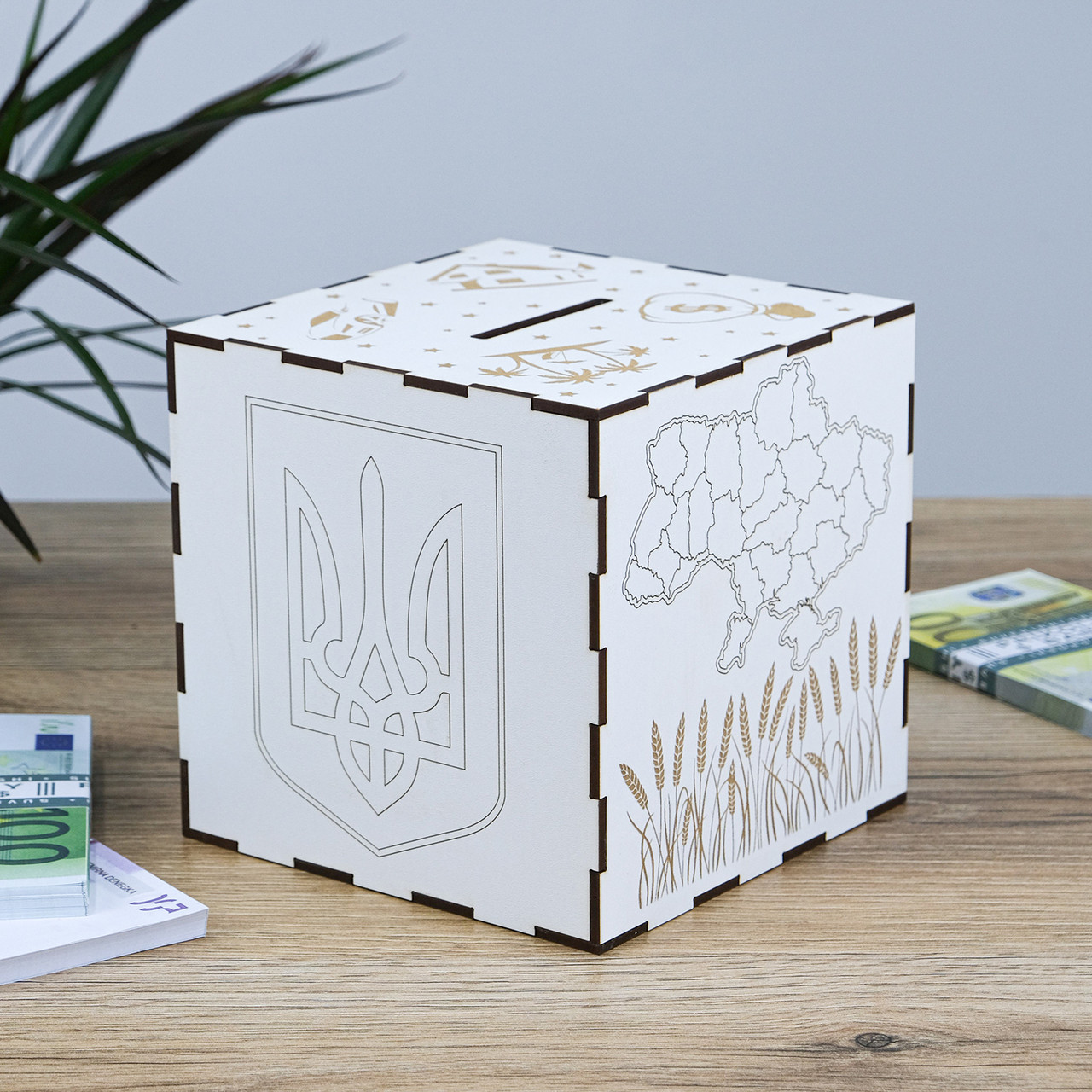 Скарбничка 366 днів вишиванка світла 15*15*15 см Гранд Презент 30