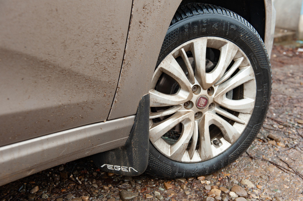 Передні Бризговики (2 шт.) для Fiat Tipo 2016- рр