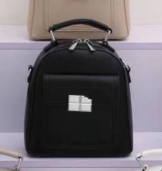 Сумка рюкзак жіноча чорна крос-боді 23*22 см на блискавці зі штучної шкіри Zhenya