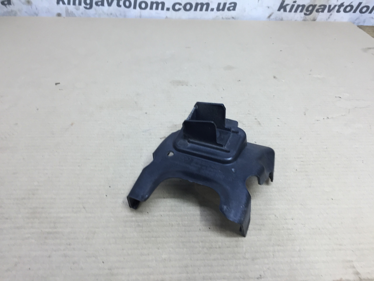 Кронштейн Porsche Cayenne 958 7P5807880, фото 1