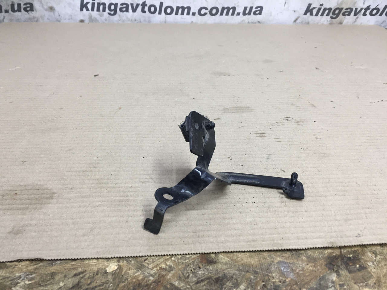 Кронштейн Porsche Cayenne 958 7L6820769A, фото 1