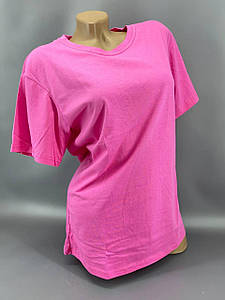 Стильна однотонна футболка приталеного пошиття  Розмір М(46-48) унісекс