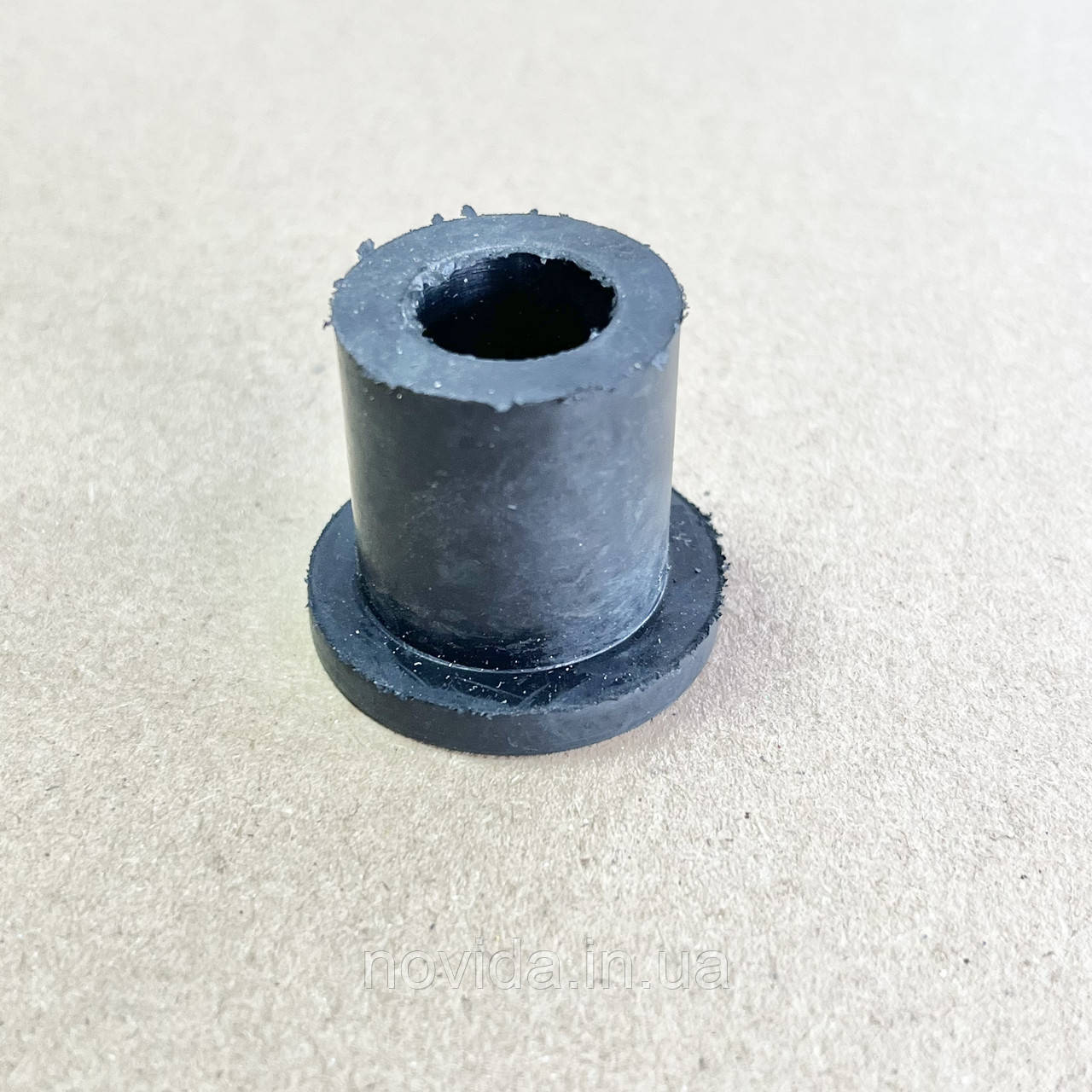 Втулка вушка ресори кабіни КАМАЗ 5320-5001099