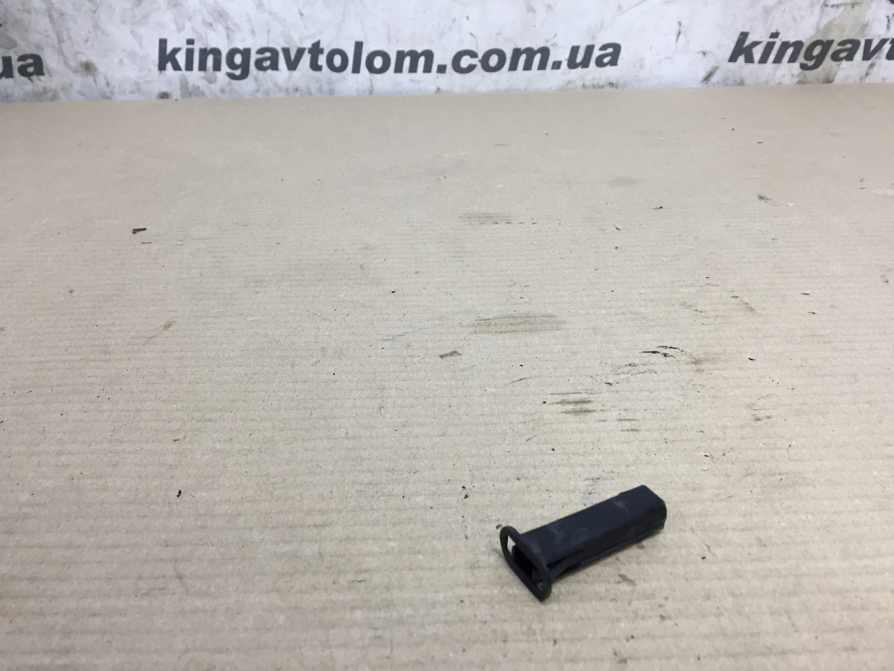 Кріплення радіатора Porsche Cayenne 958 7P0121095, фото 1