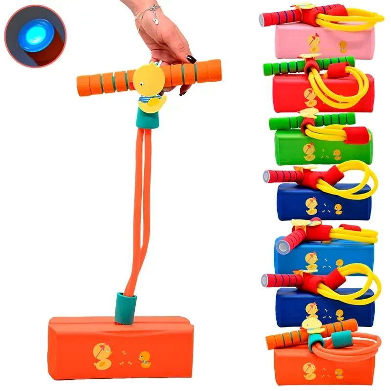 Дитячий джампінг з підсвічуванням та пищалкою C67938, мікс кольорів, фото 1