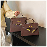 Жіноча сумка XCY-27880 велика крос-боді темно коричнева, фото 9