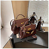 Жіноча сумка XCY-27880 велика крос-боді темно коричнева, фото 8