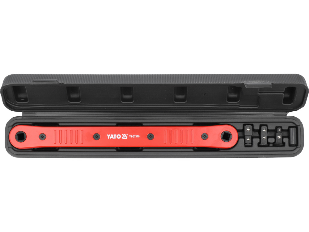 6738999990_w640_h640_universal