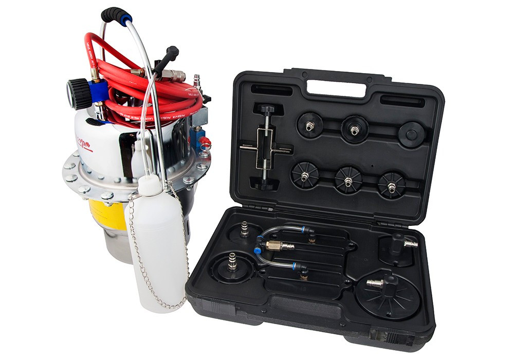 Пристрій для заміни гальмівної рідини пневматичний з набором кришок-перехідників для розширювального бачка