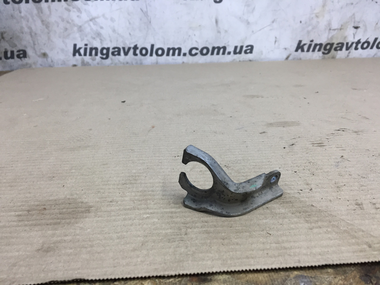 Кронштейн Porsche Cayenne 958 0C8713281B, фото 1