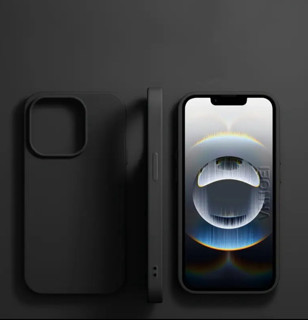 Чохол матовий чорний відкрита камера на iPhone 16 Pro