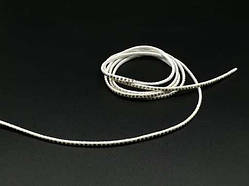 Шкіряні шнурки з камінчиками. Колір білий. 120см. 3мм / Шкіряні шнурки з камінчиками. Колір білий. 120см. 3мм