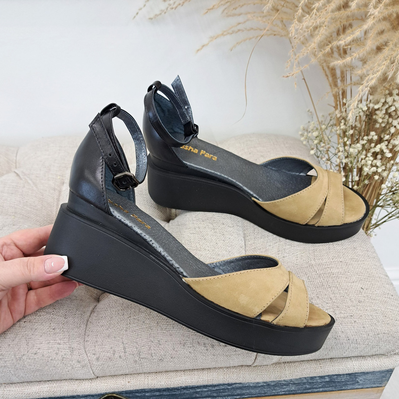 Босоніжки жіночі на стійкій платформі. 41 розмір, фото 1