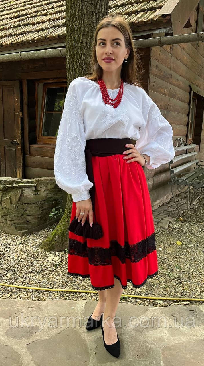 Червона спідниця  до вишиванки  "Мальва" з чорним мереживом